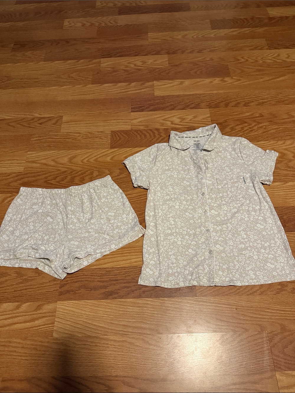 Nine West Light Beige Floral Short Pajama Set
